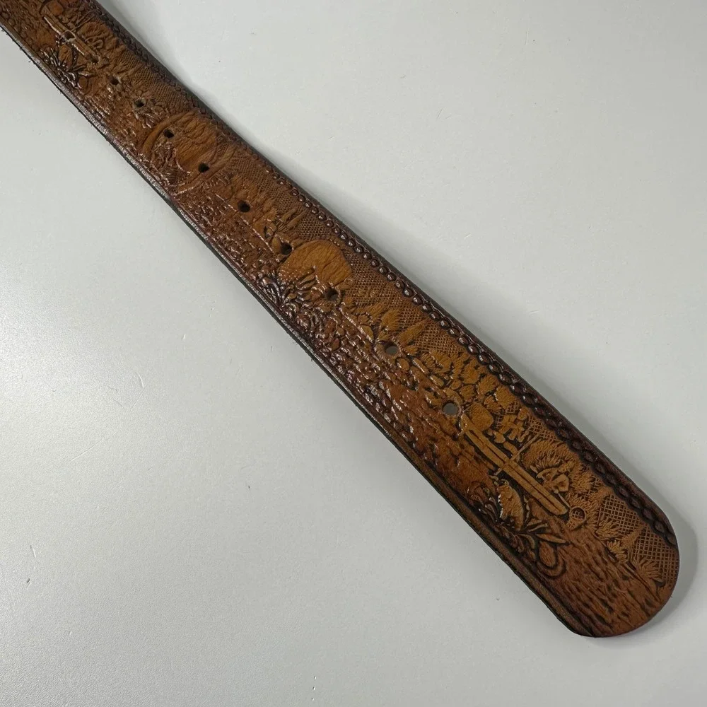 Vintage‎ Tooled Leather Wildlife Fishing Bass Scene Belt Cowboy Western Size 42?